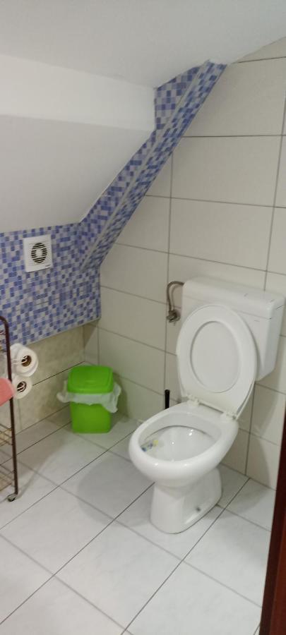 Athos Apartments Ni المظهر الخارجي الصورة