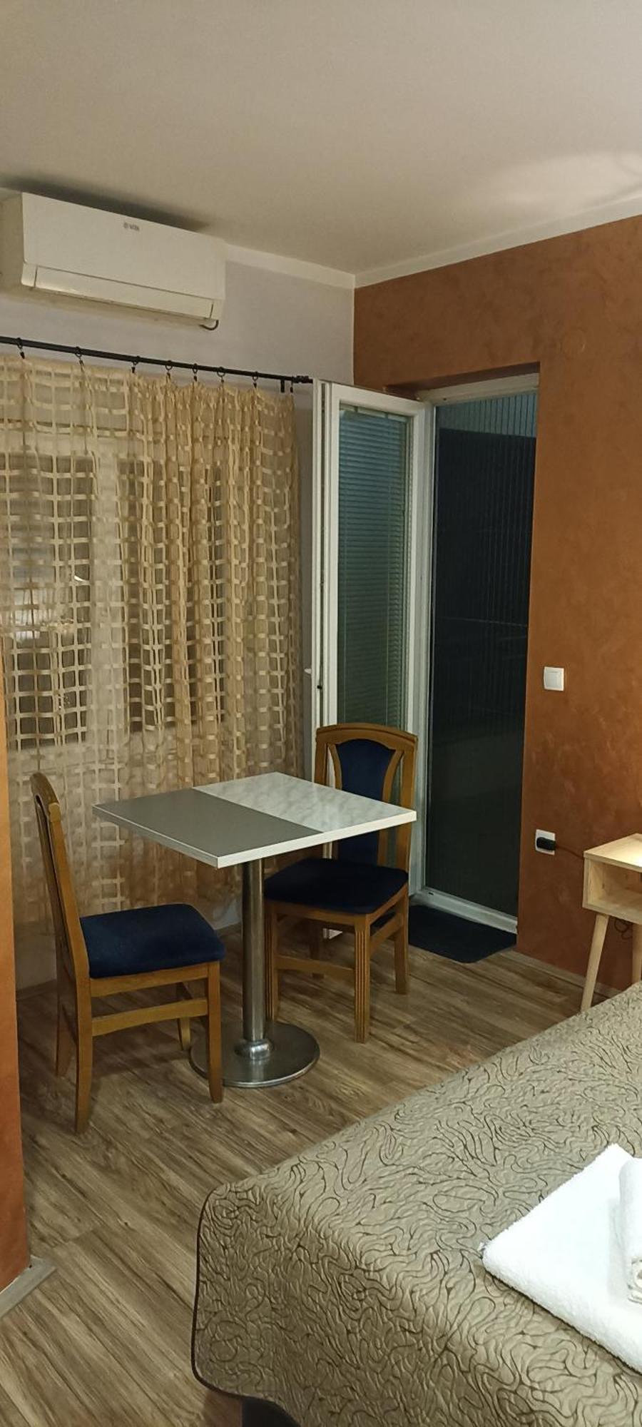Athos Apartments Ni الغرفة الصورة