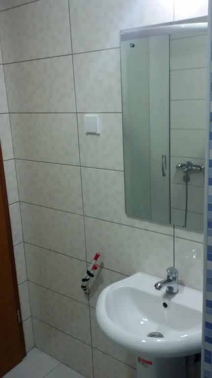 Athos Apartments Ni المظهر الخارجي الصورة